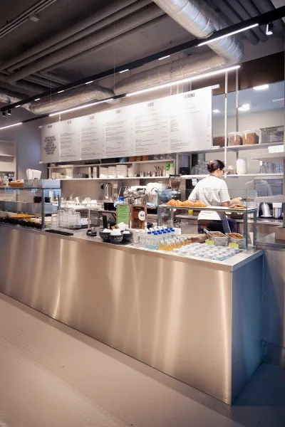 Inside Location Roots Lintheschergasse