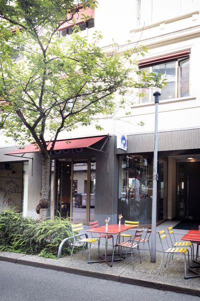 Inside Location Roots Lintheschergasse