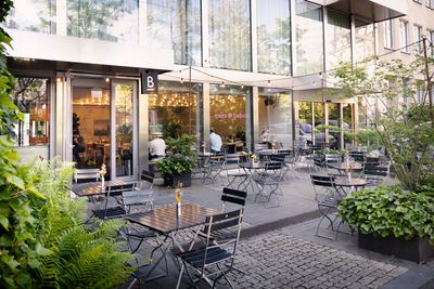 Inside Location Roots Schanzengraben